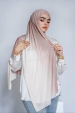 حجاب قطني فاتح بظلال - الصورة 4